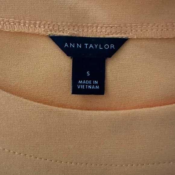 Ann Taylor Sorrento Orange Eyelet Hem Top - Picture 4 of 4